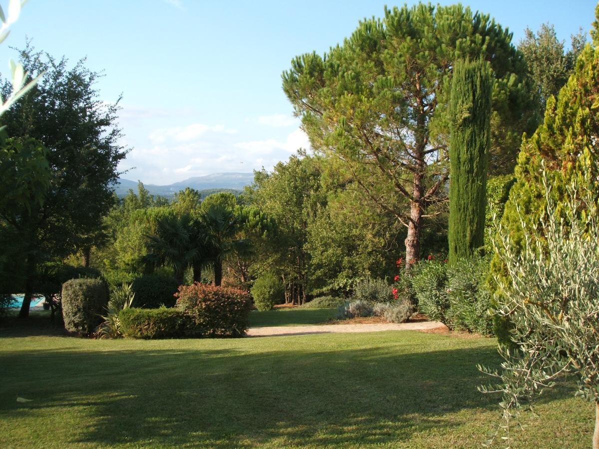 B&B Charming Suite And Pool - Adults Only Tourrettes Εξωτερικό φωτογραφία